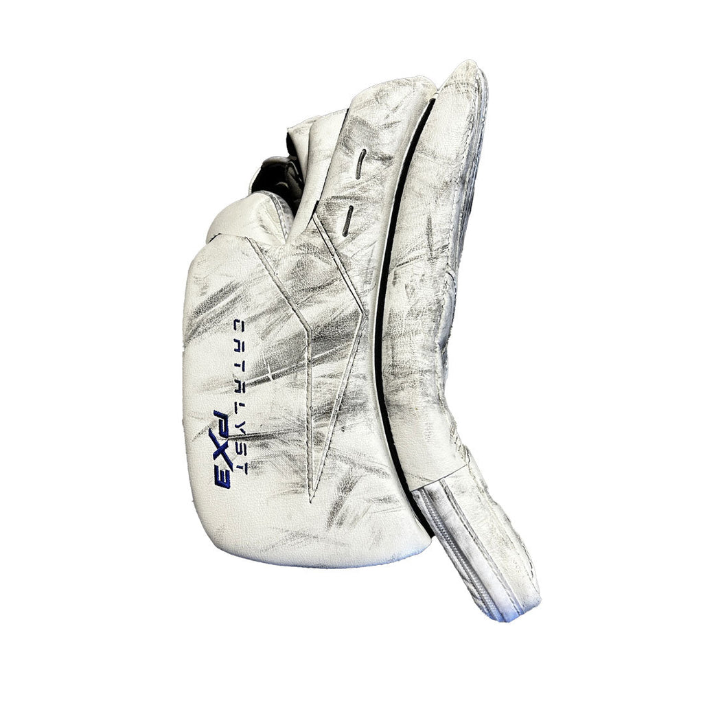 True Catalyst PX3 - Used Pro Stock Goalie Blocker (White/Blue/Gold)