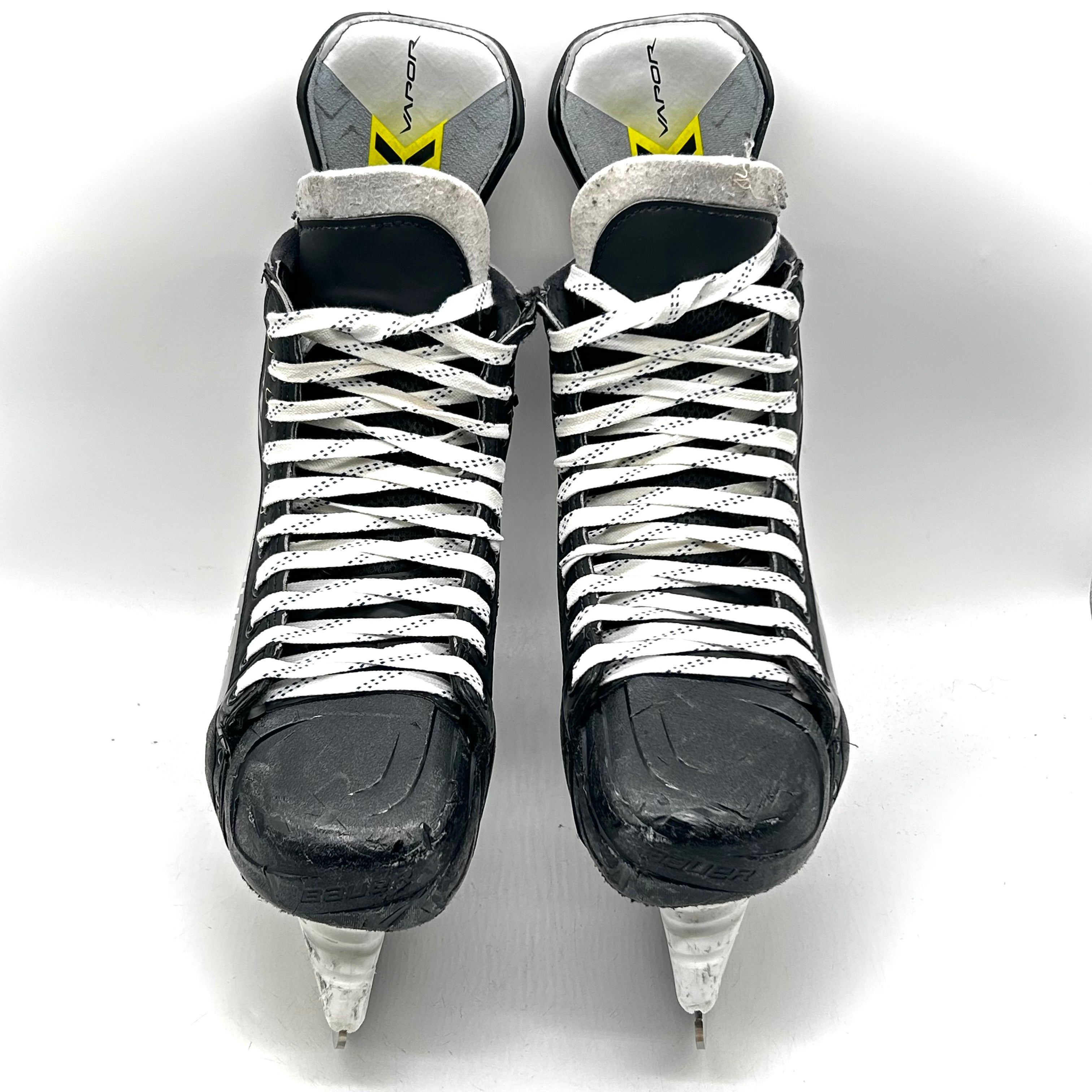 Bauer Vapor Hyperlite - Used NHL Pro Stock Skates - Jaccob Slavin - Size 10D