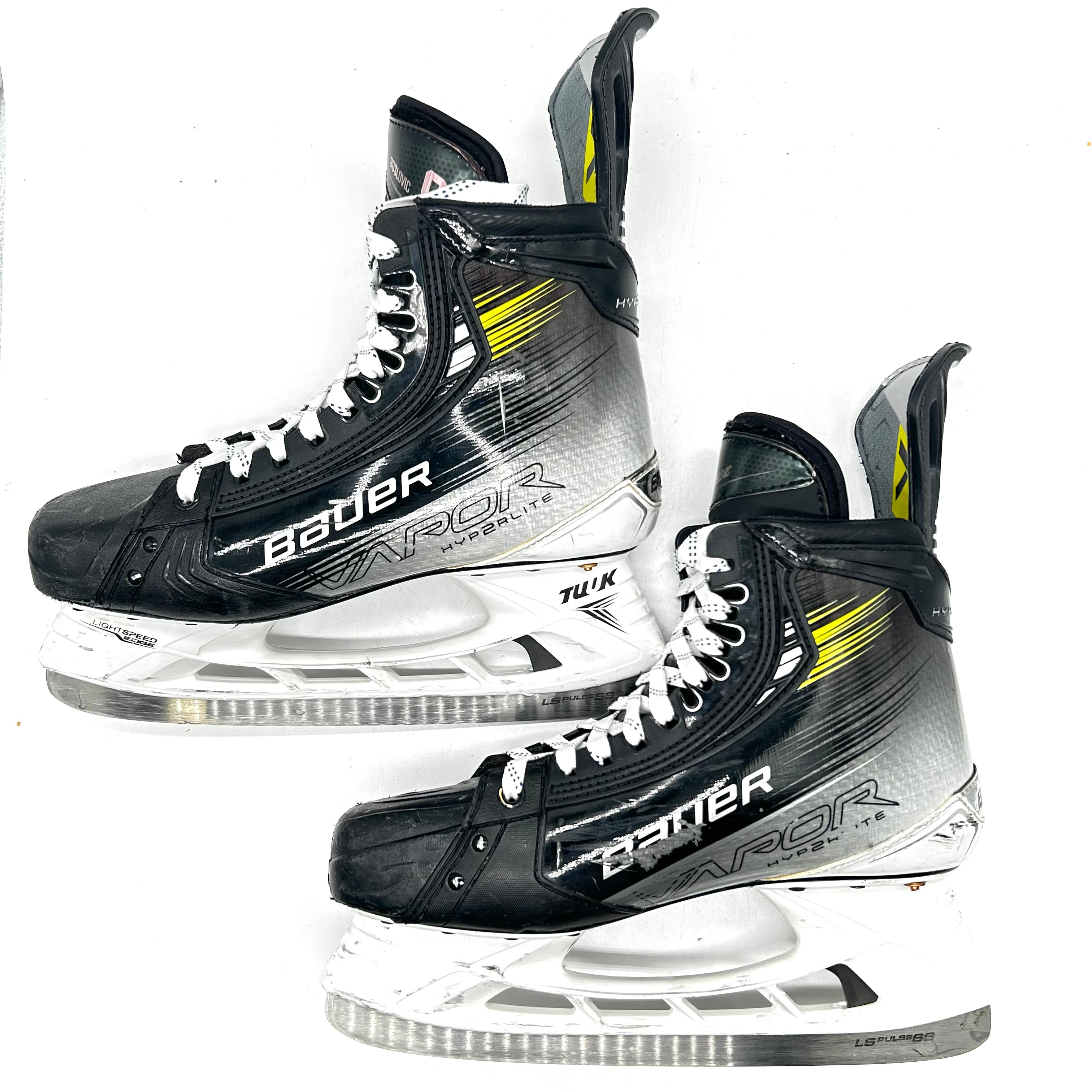 Bauer Vapor Hyperlite 2 - Used NHL Pro Stock Skates - Jack Roslovic - Size 9.5