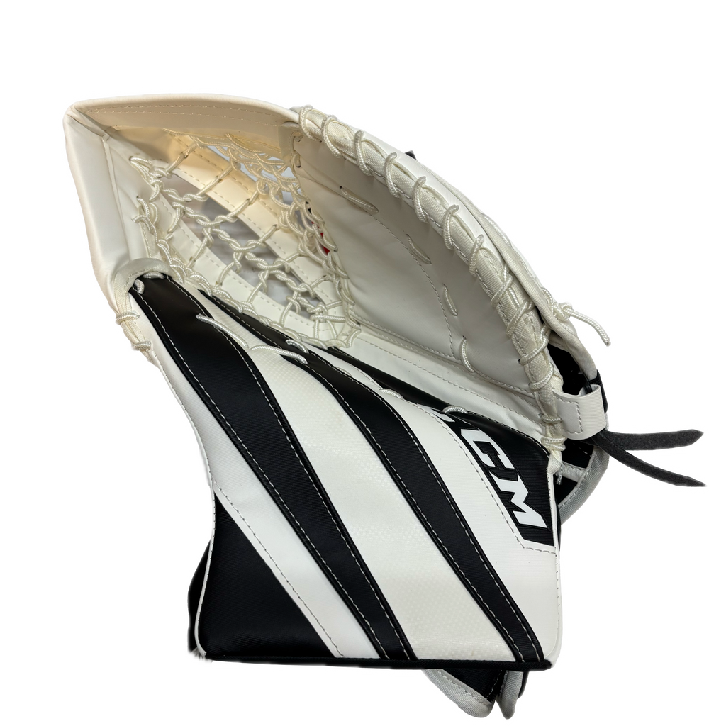 CCM Extreme Flex 5.5 - New Goalie Trapper - Junior (White/Navy)